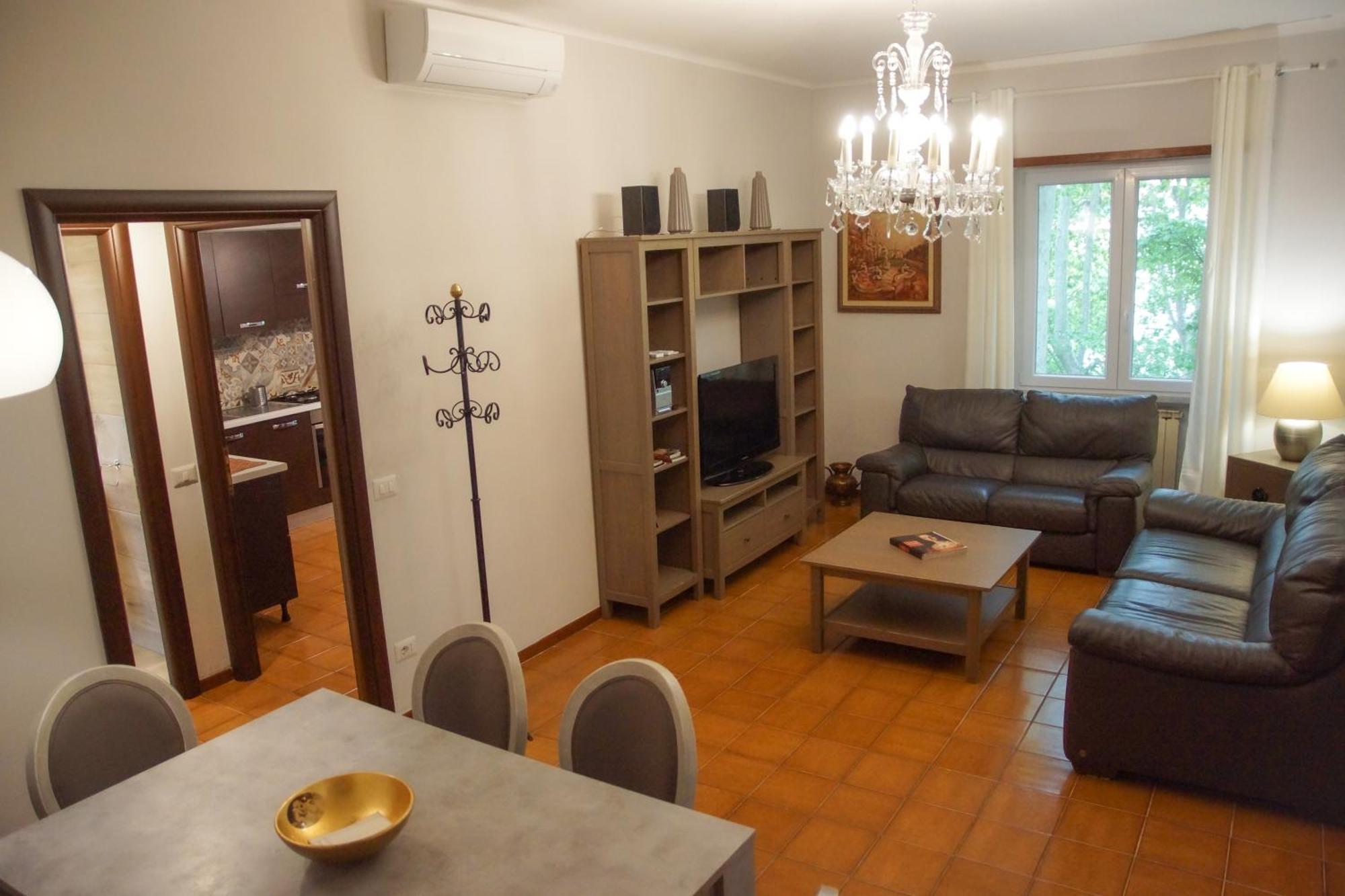 Family'S Apartment Trastevere Рим Екстериор снимка